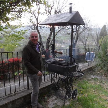 Casa Serafina Trilocale Con Arredi D'Arte E Parcheggio Privato Orvieto Exterior photo